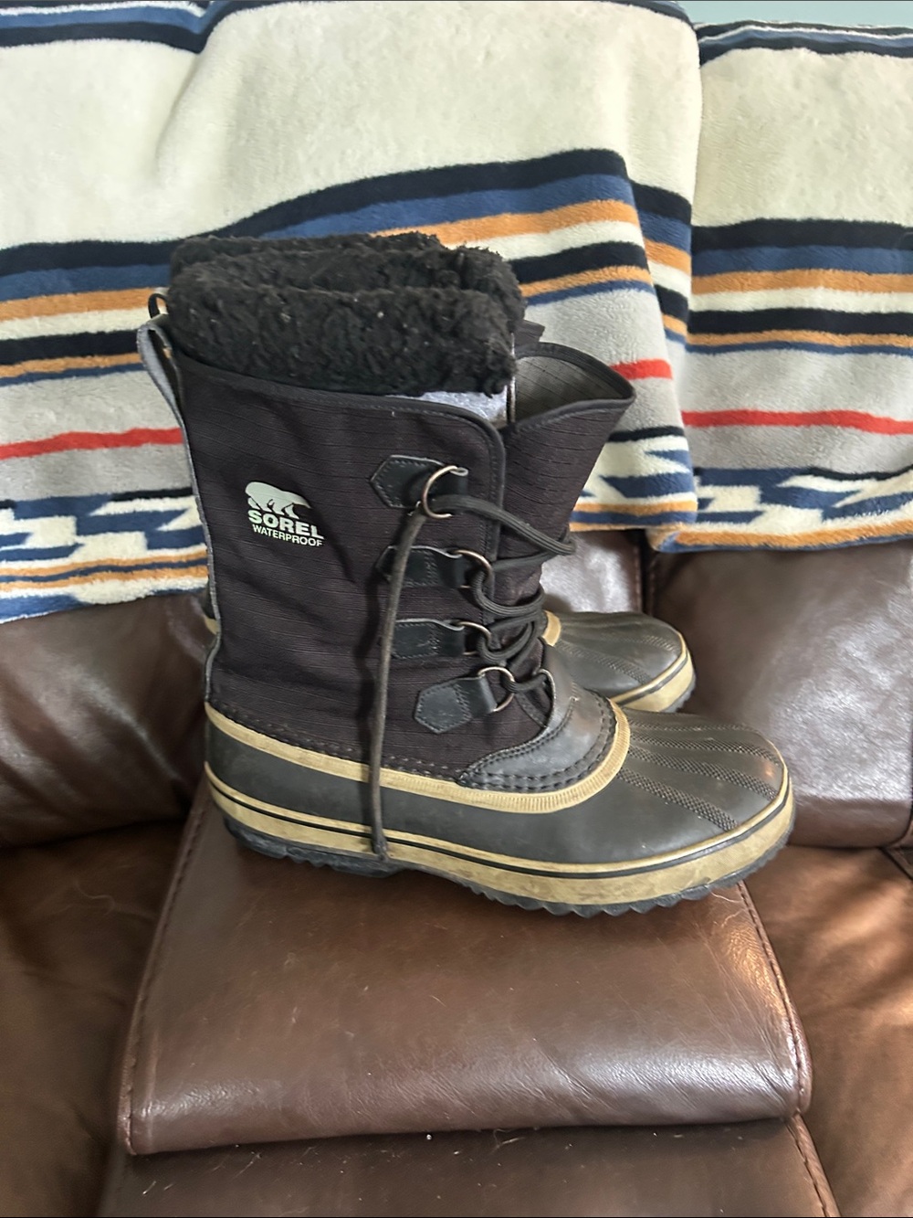 Sorel Mens Black Waterproof Winter Boots size 10